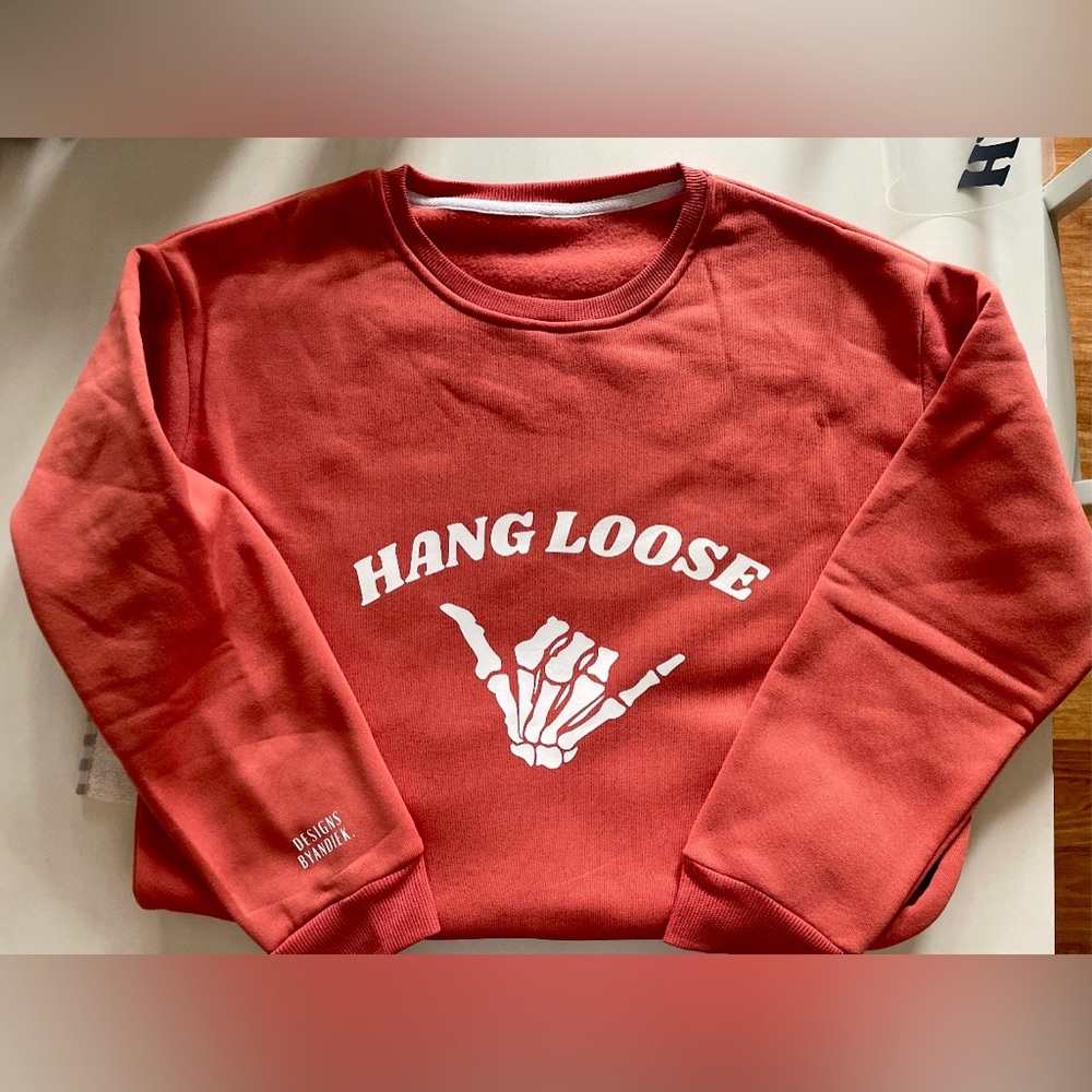 HANG LOOSE crewneck sweatshirt